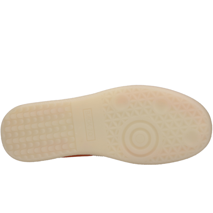 Back 70 Ghost 2515 02 orange milk